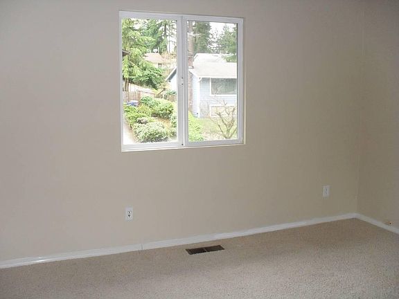 4th image of 11636 NE 145th St