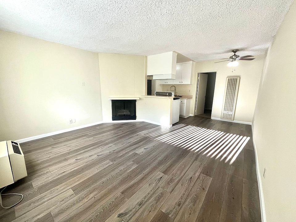 1st image of 18550 Prairie St #10