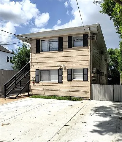 1 bed, 1.0 bath, 380 sqft, $950 — Photo 1