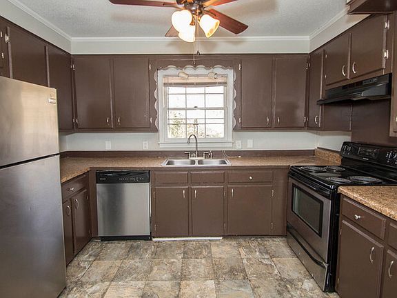 2nd image of 631 Zanark Dr