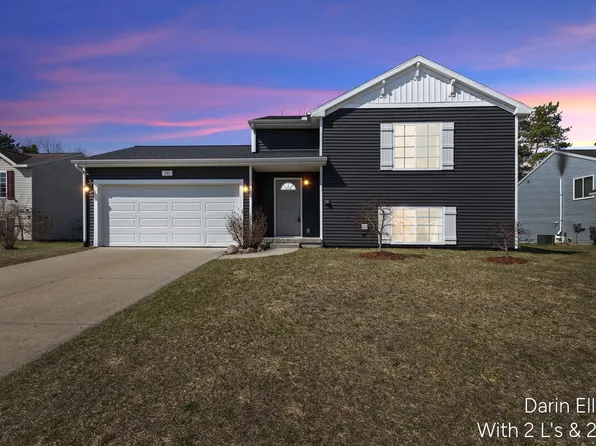 749 Pine Ridge Dr, Belding, MI 48809