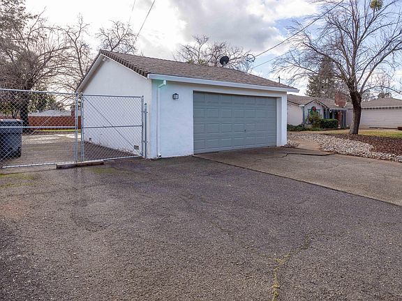 3rd image of 2273 Hawn Ave