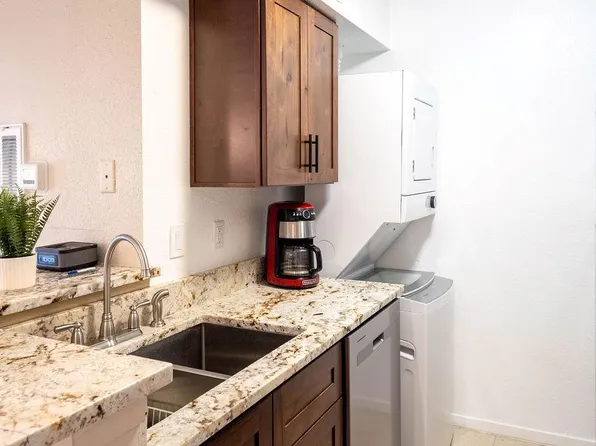 13151 Walden Rd, Montgomery, TX 77356