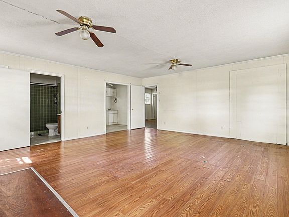 4th image of 2809 Beechwood Dr