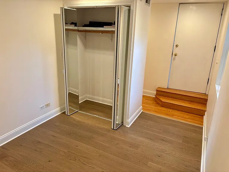 6658 W Devon Ave #1E — Photo 8