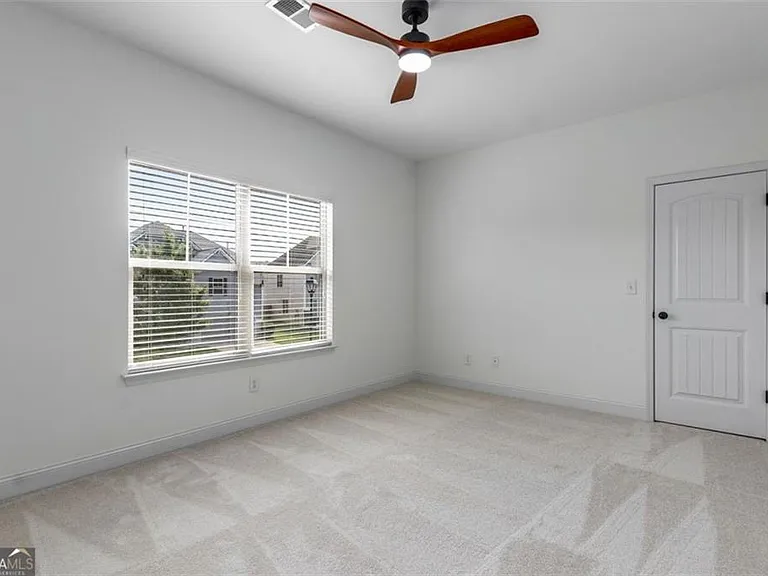 5115 Rialto Way — Photo 29