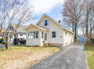 356 Bennington Dr, Rochester, NY 14616