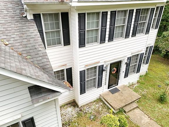 3rd image of 12142 Canterbury Ct