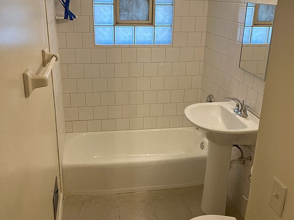 3rd image of 9200 W Carmen Ave