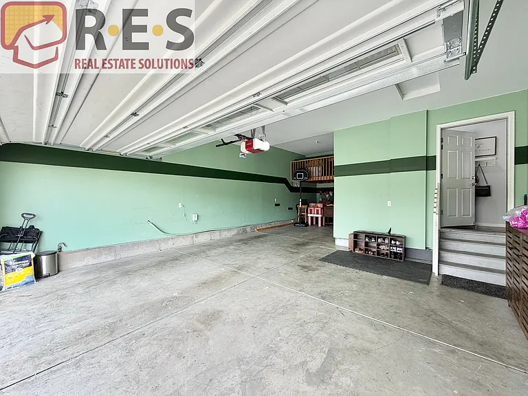 11417 Crater Lake St — Photo 21