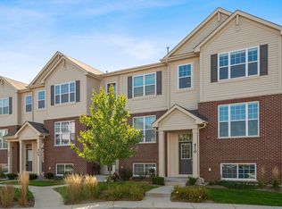 510 Lexington Ln, Rolling Mdws, IL 60008