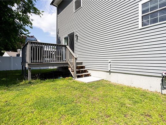 5th image of 12 Arcadia Ave