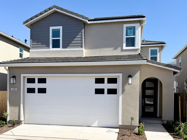 1509 Vintage Ave, Clovis, CA 93619