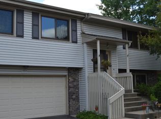 11803 Undercliff St NW, Coon Rapids, MN 55433