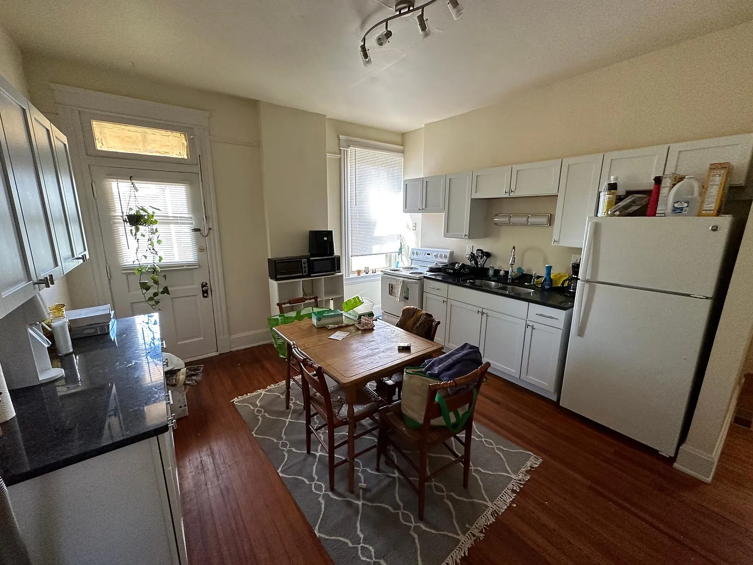5 bed, $3,200 — Photo 4