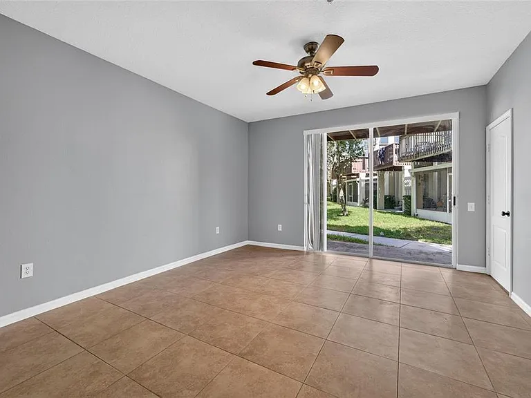 3186 Bayshore Oaks Dr — Photo 11