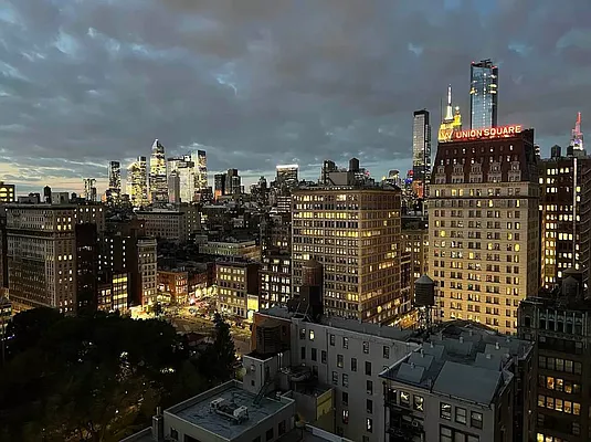 Rented by Compass | media 23