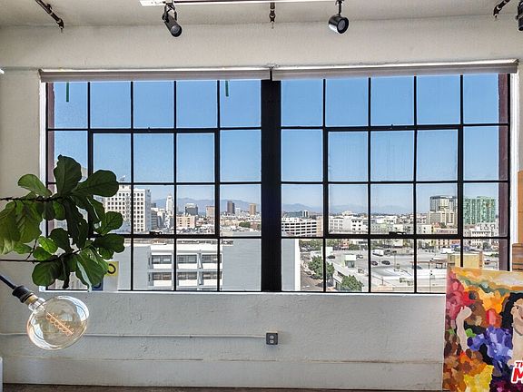 4th image of 315 E 8th St APT 801