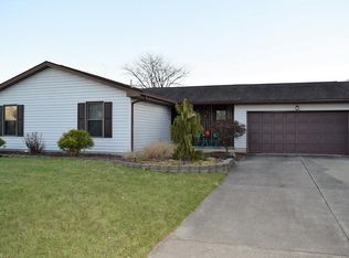 5597 London Dr, Youngstown, OH 44515