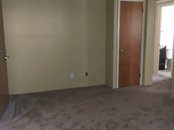 Wooster 1900, 1900 Wooster Rd APT 1, Rocky River, OH 44116