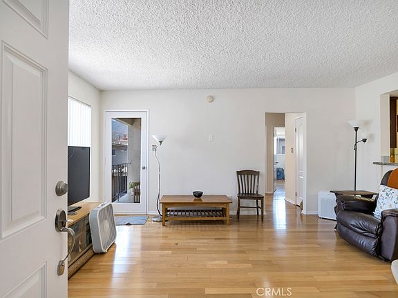 4th image of 1620 N San Fernando Blvd APT 52