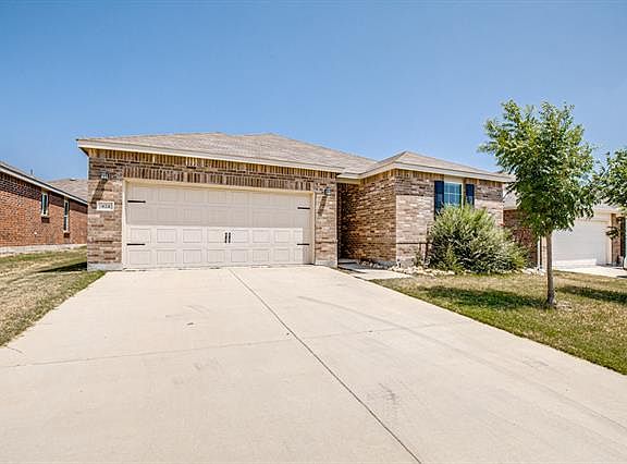 3rd image of 424 Chert Ln