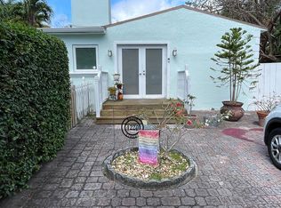 4220 Grove St, Miami, FL 33133