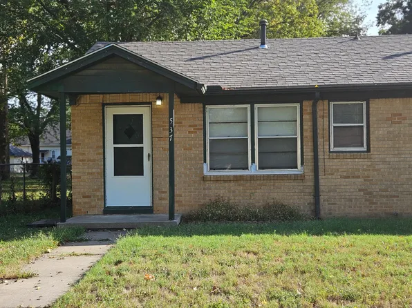 537 E Mulvane St, Mulvane, KS 67110