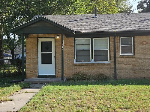 537 E Mulvane St Photo 1