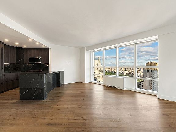 2nd image of 146 W 57th St APT 48D
