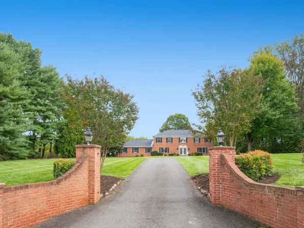 3819 Delashmutt Dr, Haymarket, VA 20169