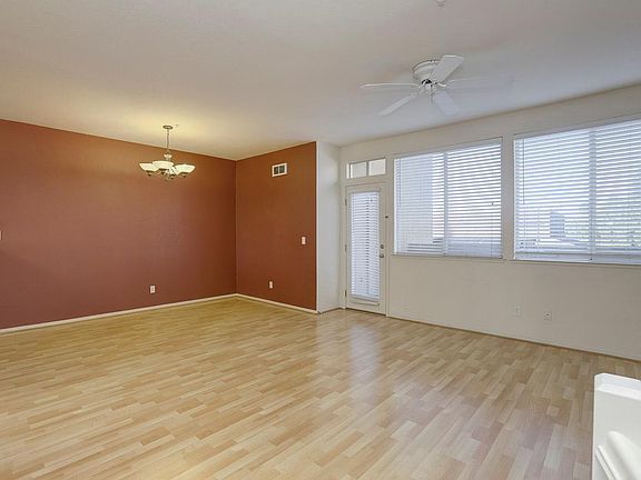 4th image of 1690 Civic Center Dr APT 619