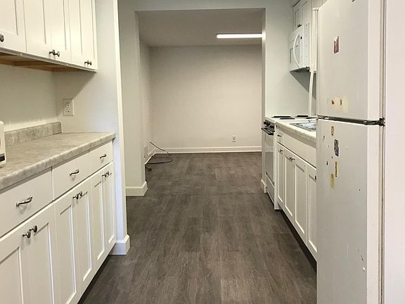 2nd image of 1101 1/2 Winona St