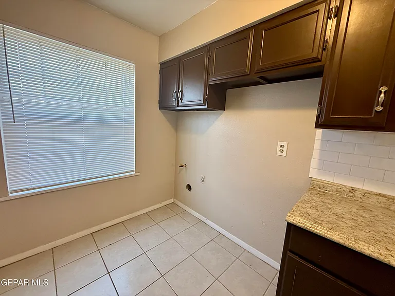7113 El Cajon Dr — Photo 9