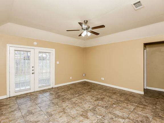 5th image of 9124 Rowland Dr