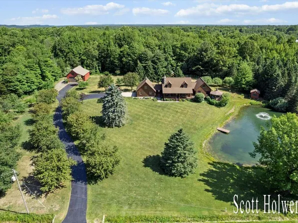 6311 142nd Ave, Holland, MI 49423