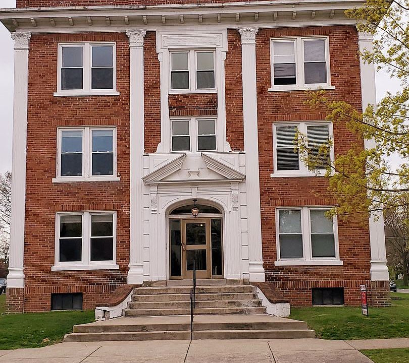 1st image of 1505 W 3rd Ave #8458144
