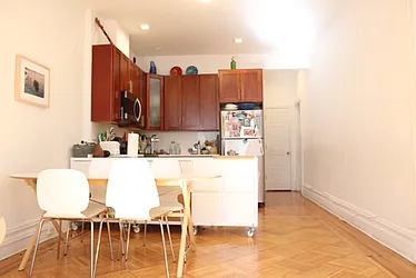 Rented by R New York