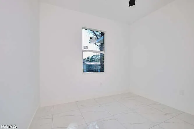 3421 55th St W — Photo 24