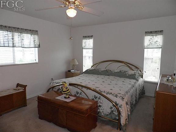 5th image of 1605 SW 26th St