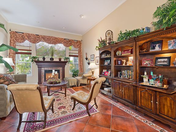 5th image of 3377 Yerba Buena Dr