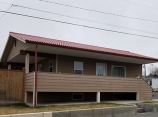 426 3rd Ave NE #A2, Soap Lake, WA 98851