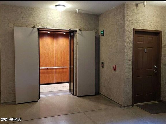 4th image of 420 W 1st St Unit 219