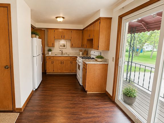 5th image of 1087 Delwood Dr
