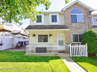 2 Dreyer Ave, Staten Island, NY 10314