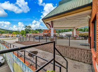 201 Jefferson Dr, West Jefferson, NC 28694