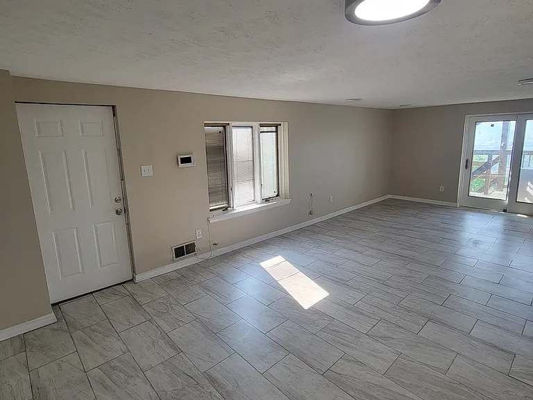 1769 Perrysville Ave #1 — Photo 8