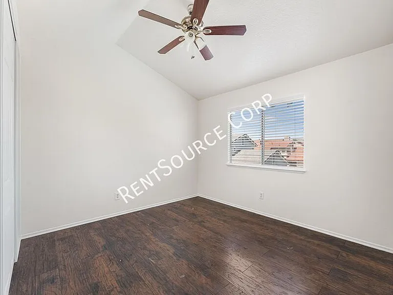 2145 W Avenue P8 — Photo 30