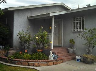 1135 W Chestnut Ave, Santa Ana, CA 92703