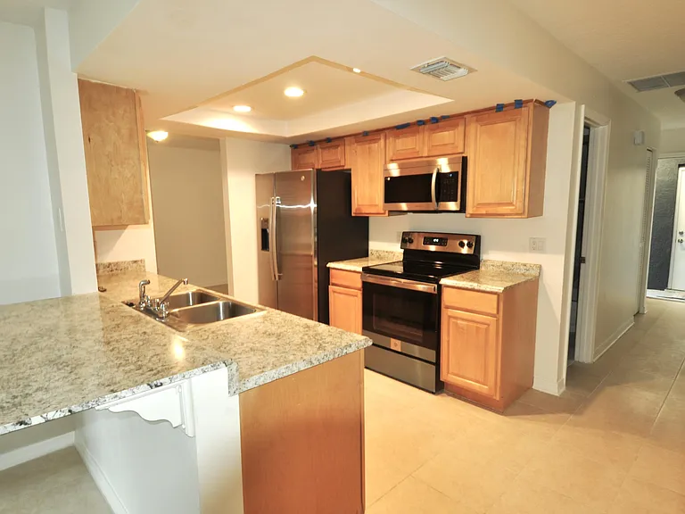838 Gillen Ave NW — Photo 5